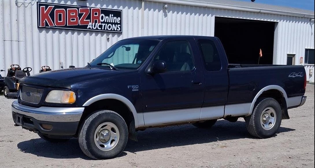 2001 Ford F-150 Equipment Image0