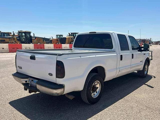 Image of Ford F-250 equipment image 3