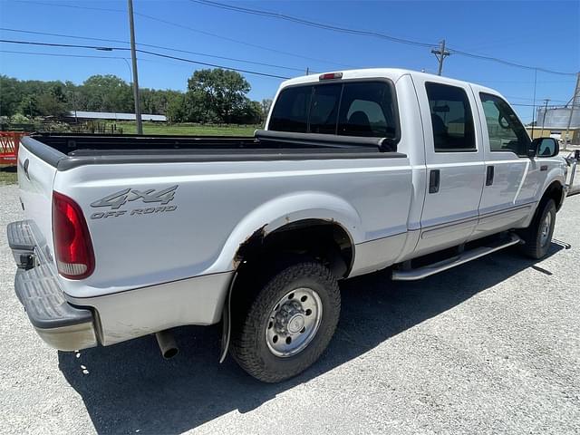 Image of Ford F-250 equipment image 4