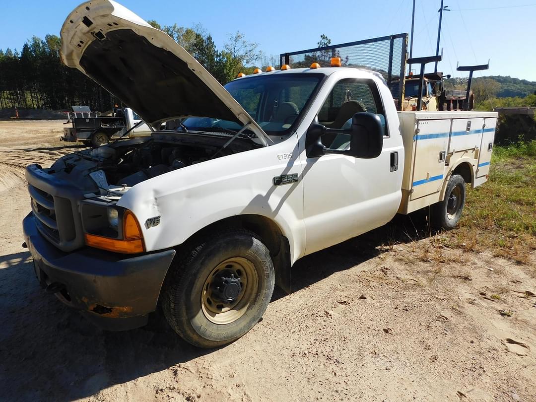 Image of Ford F-250 Primary image