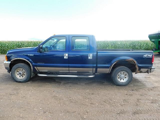 Image of Ford F-250 equipment image 4