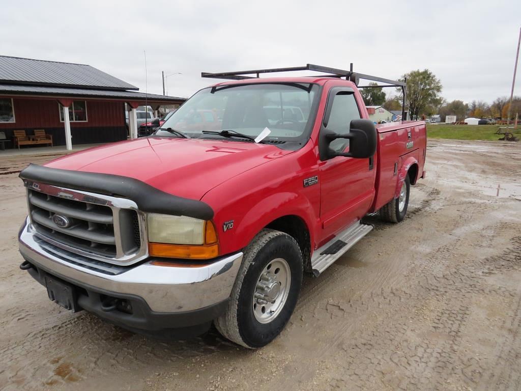 Image of Ford F-250 Primary image