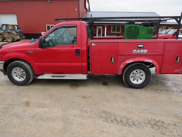 Image of Ford F-250 equipment image 1