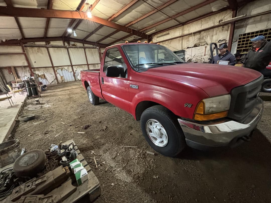 Image of Ford F-250 Primary image