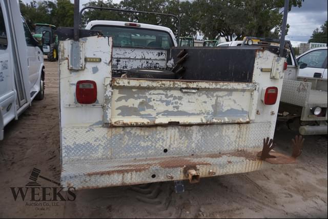 Image of Ford F-250 equipment image 3