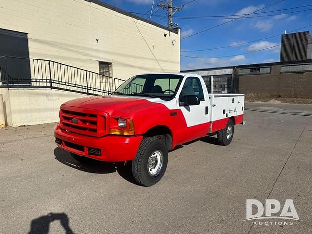 Image of Ford F-250 equipment image 1