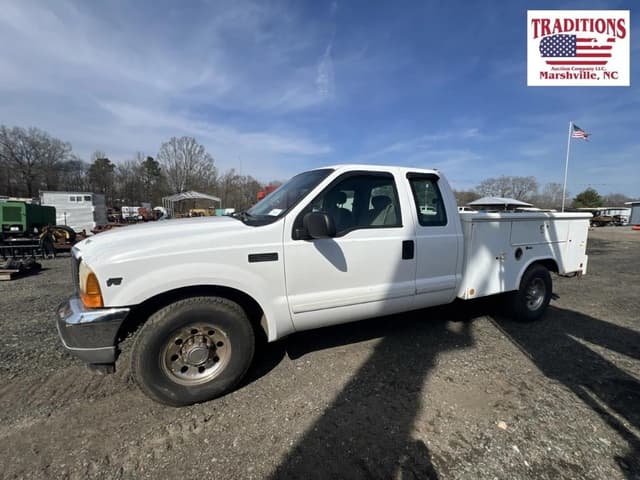 Image of Ford F-250 equipment image 1