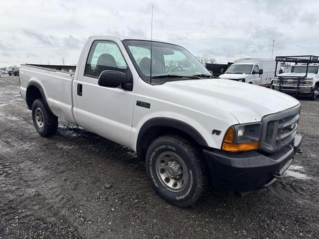 Image of Ford F-250 equipment image 4