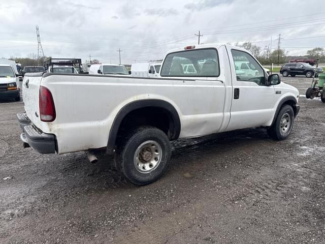 Image of Ford F-250 equipment image 3
