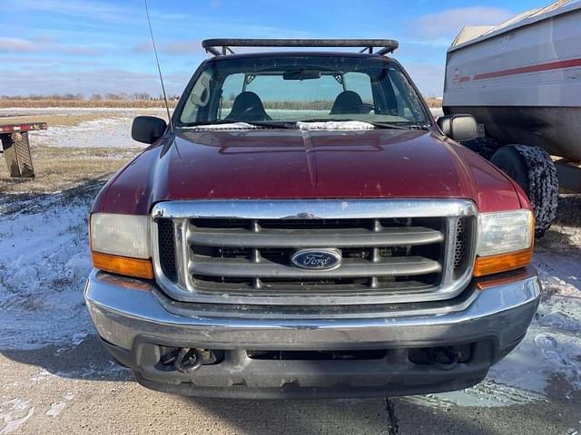 Image of Ford F-250 equipment image 1