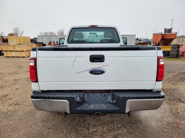 Image of Ford F-250 equipment image 3