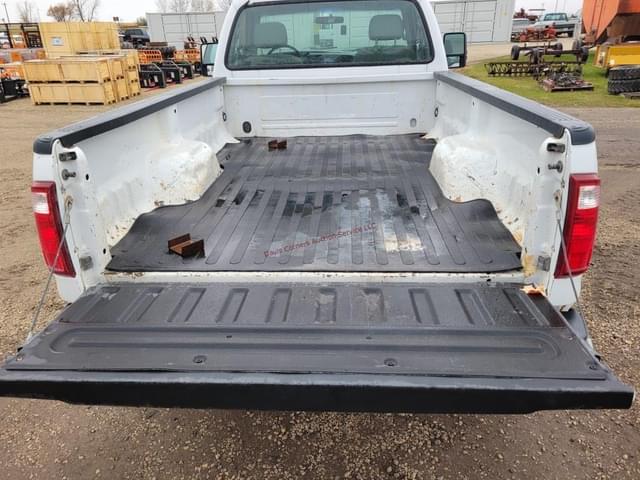 Image of Ford F-250 equipment image 4