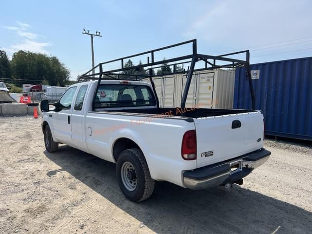 Image of Ford F-250 equipment image 1