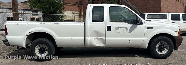 Image of Ford F-250 equipment image 3