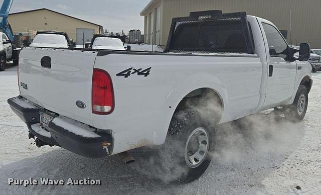 Image of Ford F-250 equipment image 4