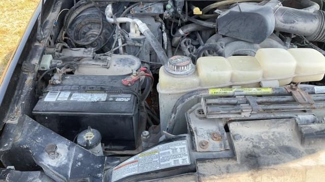 Image of Ford F-250 equipment image 3
