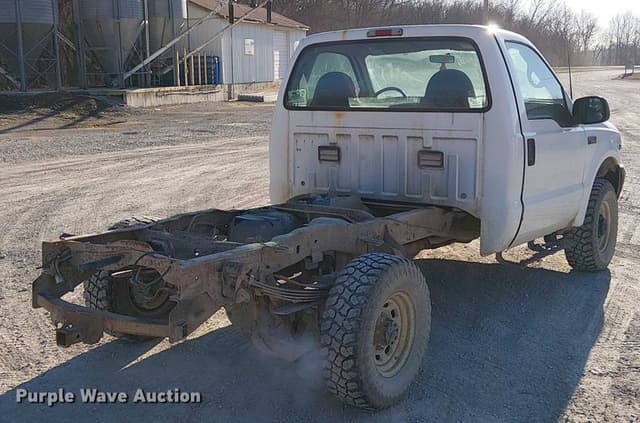Image of Ford F-250 equipment image 4