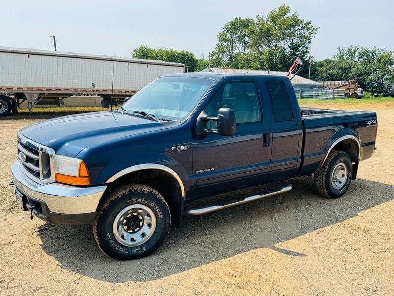 Image of Ford F-250 Primary image