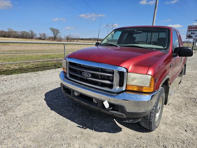 Image of Ford F-250 equipment image 1