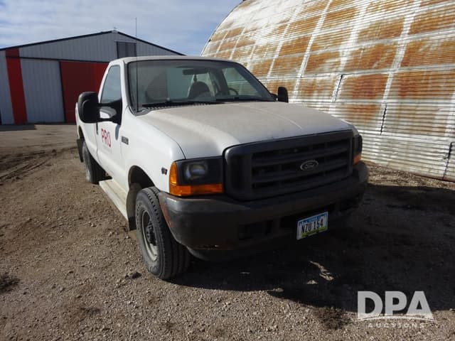 Image of Ford F-250 equipment image 2