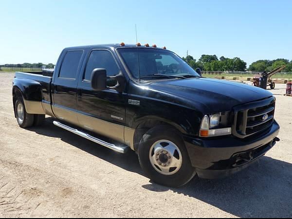 Image of Ford F-350 Primary image