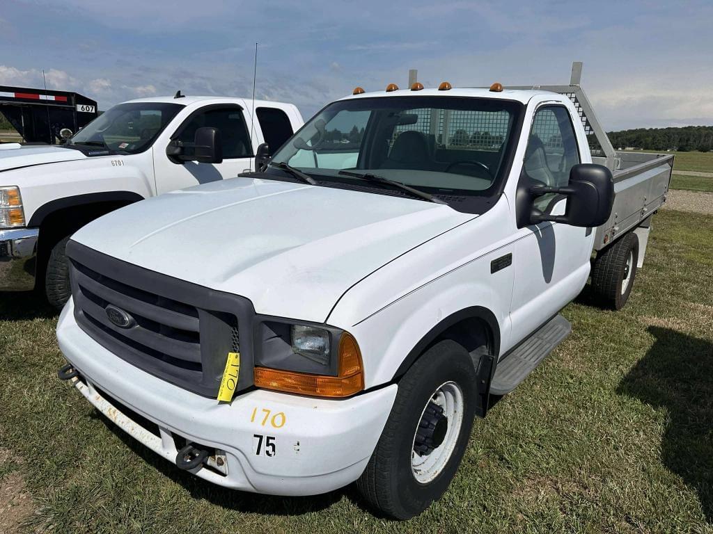 Image of Ford F-350 Primary image