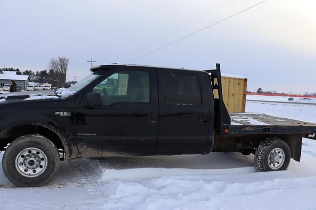 Image of Ford F-350 equipment image 3