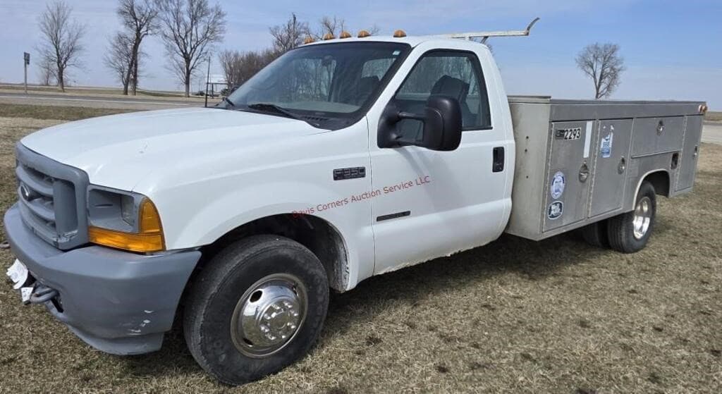 Image of Ford F-350 Primary image