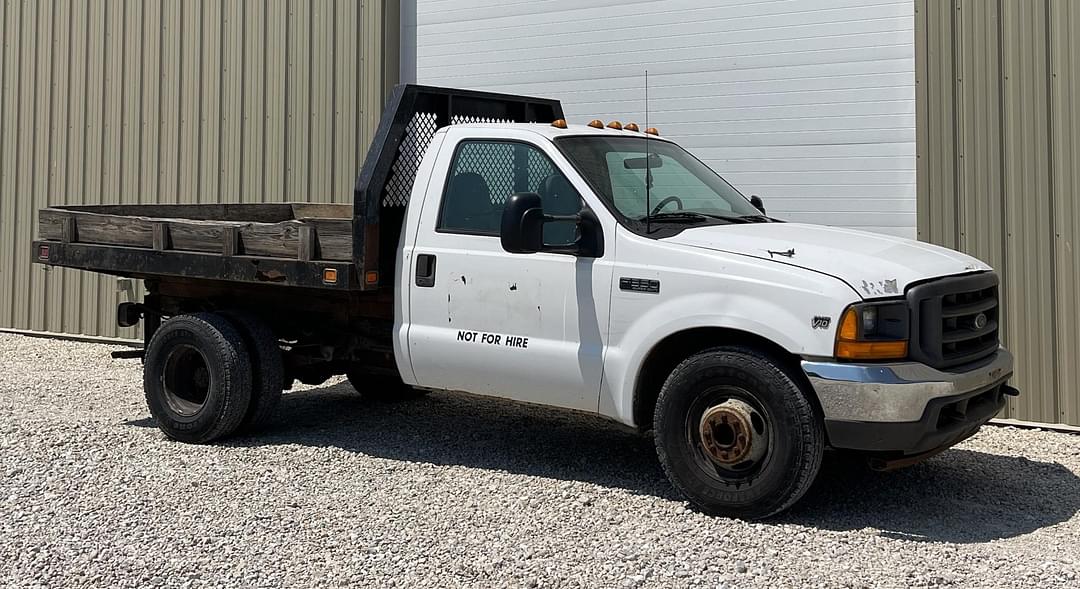 Image of Ford F-350 Primary image