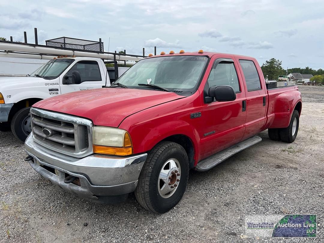 Image of Ford F-350 Primary image