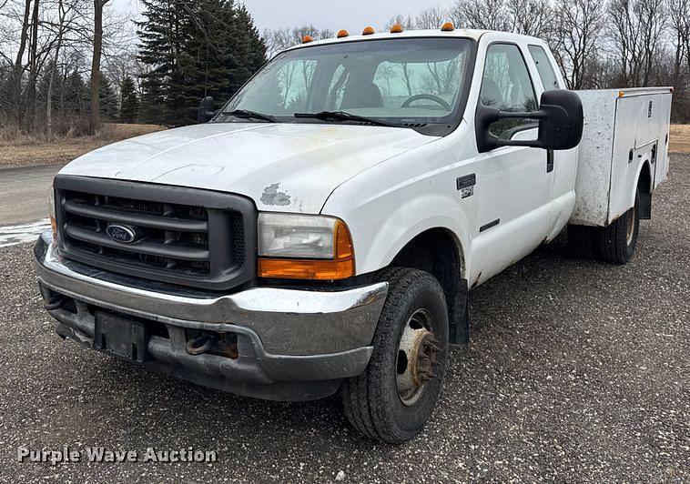 Image of Ford F-350 Primary image