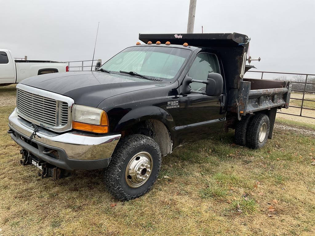 Image of Ford F-350 Primary image