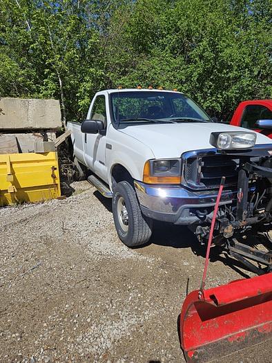 Image of Ford F-350 equipment image 2