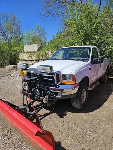 2001 Ford F-350 Equipment Image0