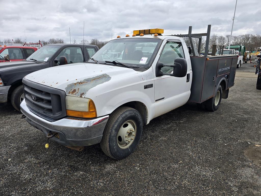 Image of Ford F-350 Primary image