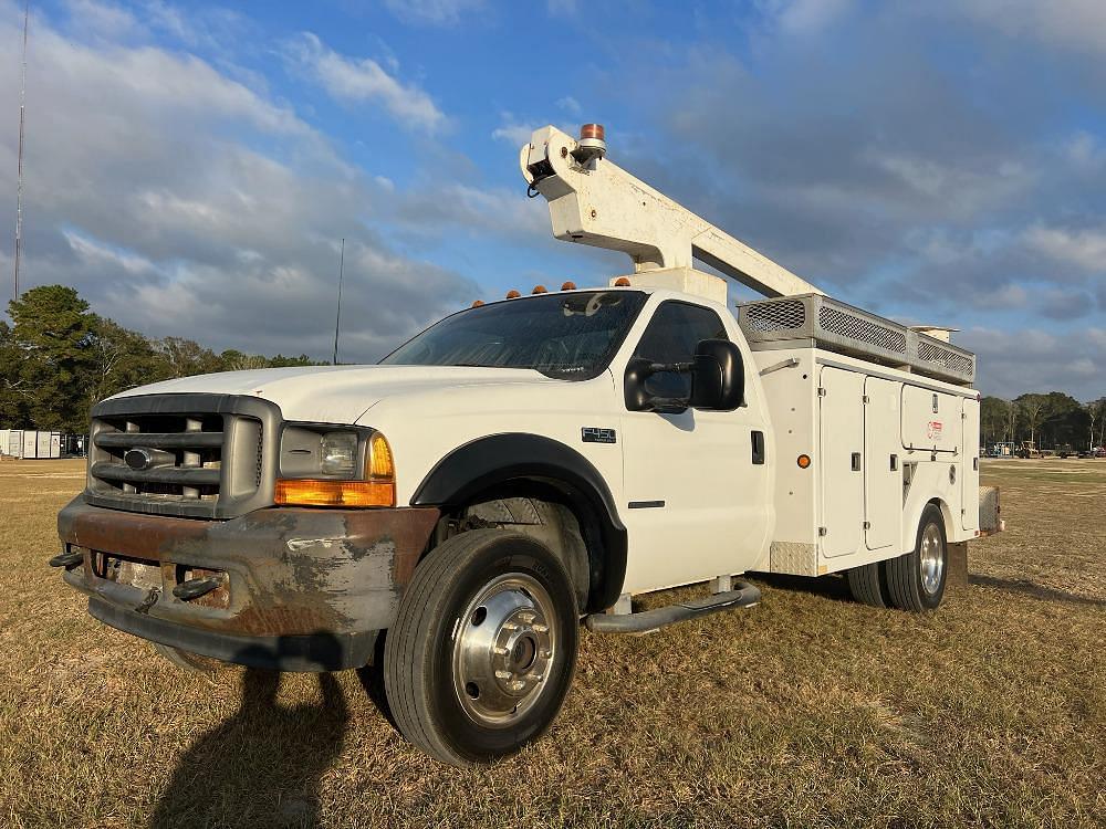 Image of Ford F-450 Image 0