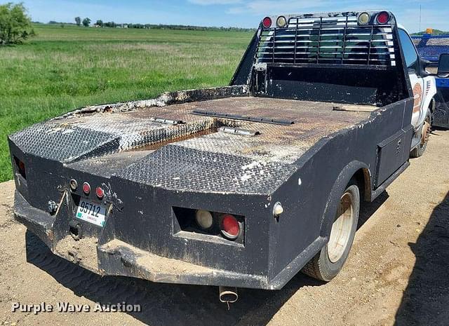 Image of Ford F-450 equipment image 2