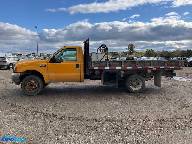 Image of Ford F-450 equipment image 1