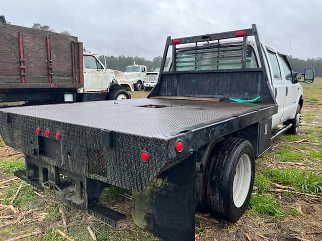 Image of Ford F-450 equipment image 2