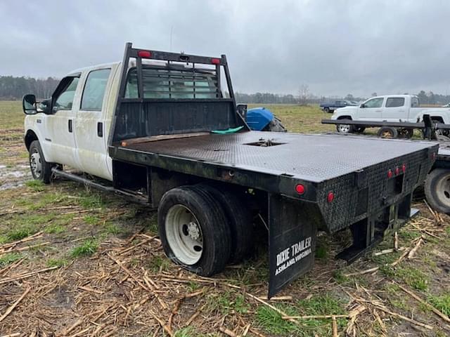 Image of Ford F-450 equipment image 3