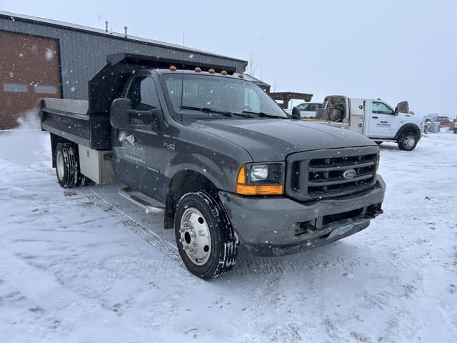 Image of Ford F-450 equipment image 2