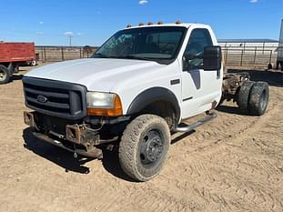 2001 Ford F-550 Equipment Image0