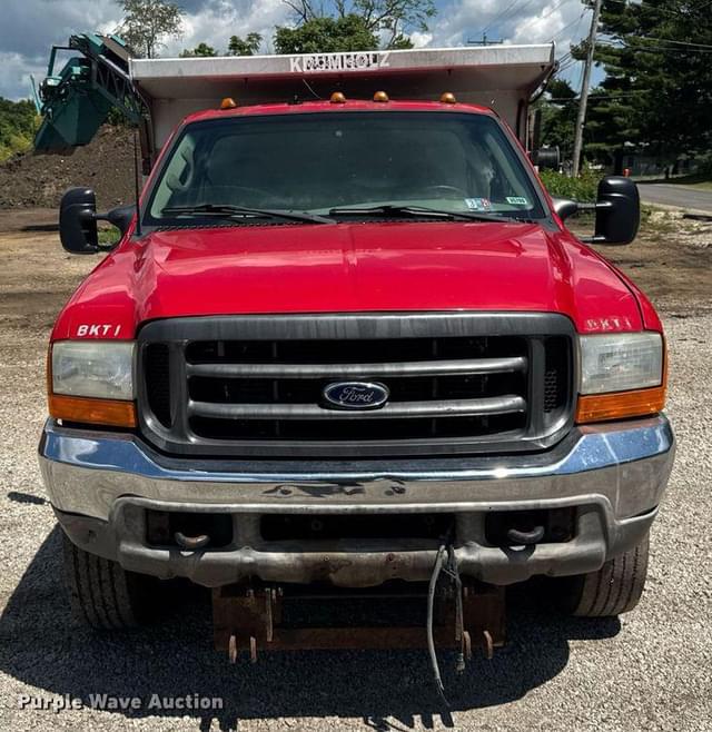 Image of Ford F-550 equipment image 1