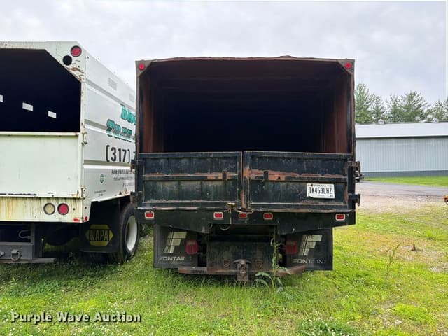 Image of Ford F-550 equipment image 4