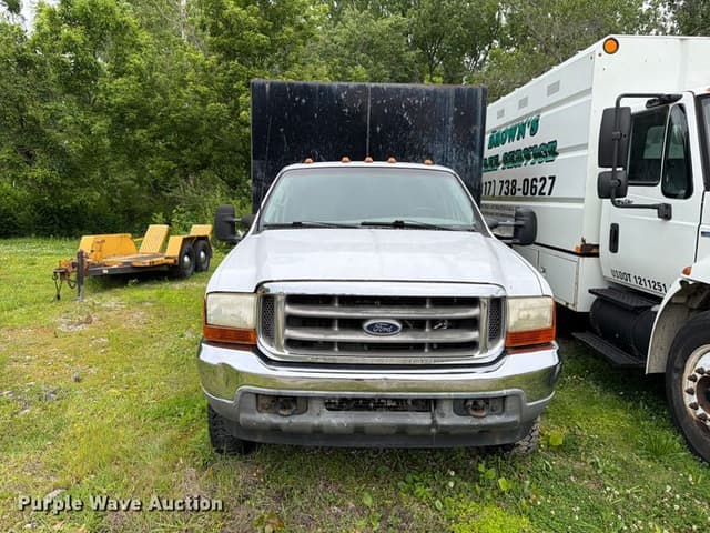 Image of Ford F-550 equipment image 1