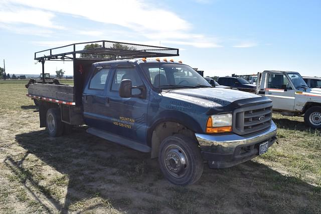 Image of Ford F-550 equipment image 2