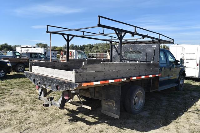 Image of Ford F-550 equipment image 4