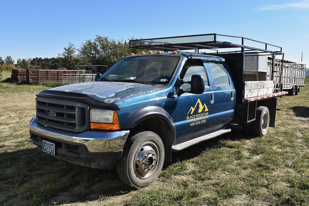 Image of Ford F-550 Primary image