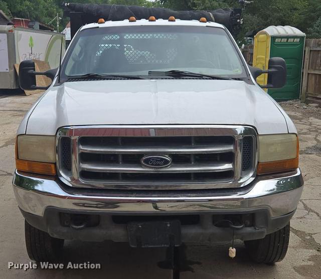 Image of Ford F-550 equipment image 1