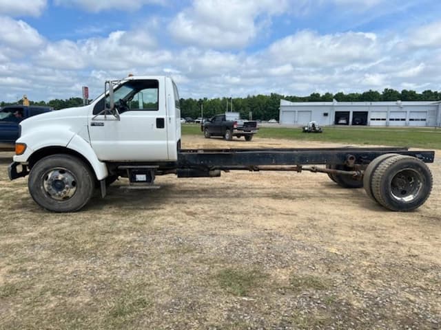 Image of Ford F-650 equipment image 1